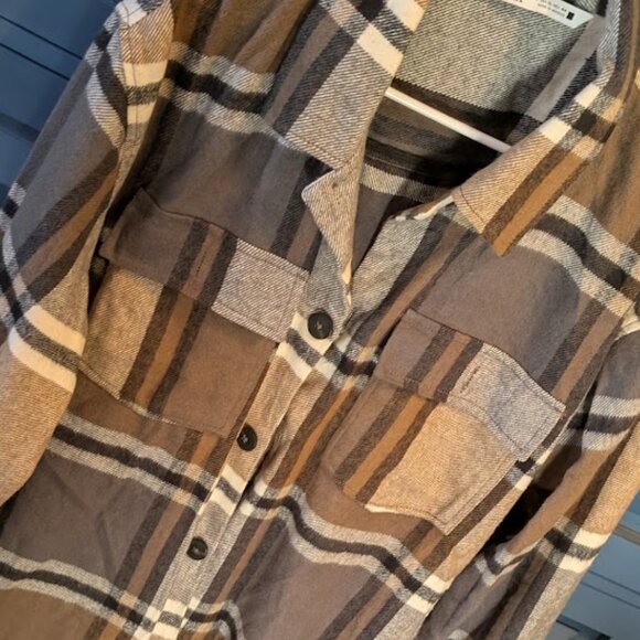 J29 ZARA Plaid Flannel Shacket (Shirt/Jacket) - Picture 2 of 7
